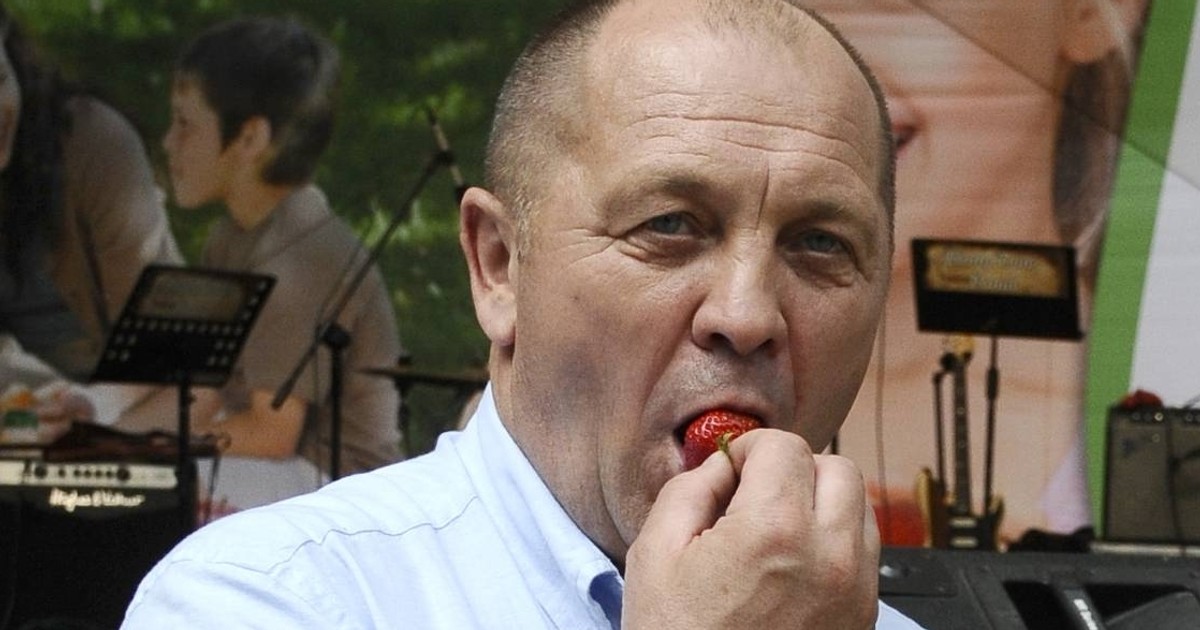 Sawicki sam by nie wyżył z gospodarstwa!