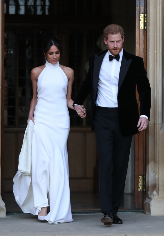 Meghan Markle i książę Harry w drodze na przyjęcie weselne