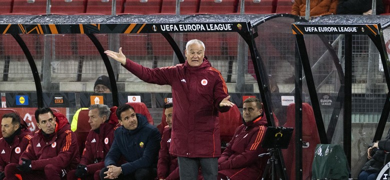 Liga Europy. Polscy bramkarze "grzali" ławki rezerwowych. Zalewski też nie zagrał