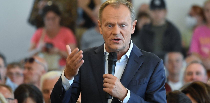 Tusk w swoim stylu wbił szpilkę władzy. A ten wpis to tylko jedno zdanie