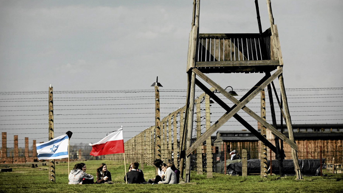 70 lat temu Niemcy zgładzili większość węgierskich Żydów. W ciągu kilku tygodni do obozu Auschwitz deportowali około 430 tys. osób zagazowali w komorach w Birkenau. Żydzi z Węgier stanowili najliczniejszą grupę ofiar Auschwitz.