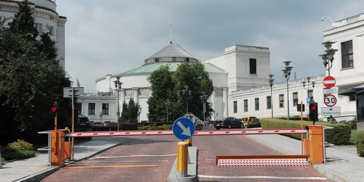 Rekordowe subwencje dla ugrupowań