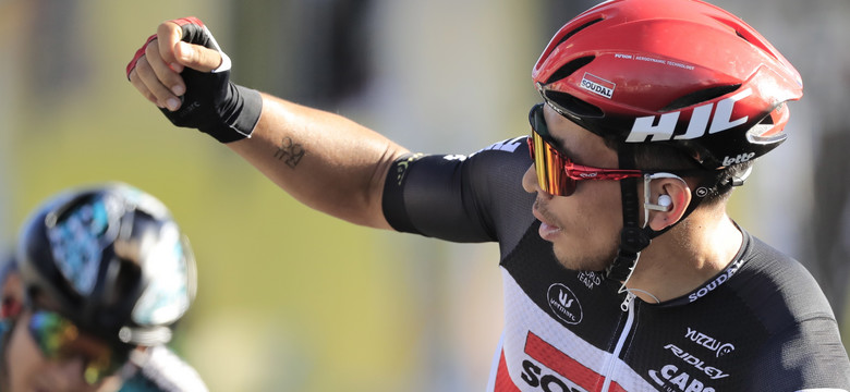 Tour de France: Ewan wygrał w Poitiers, kara dla Sagana