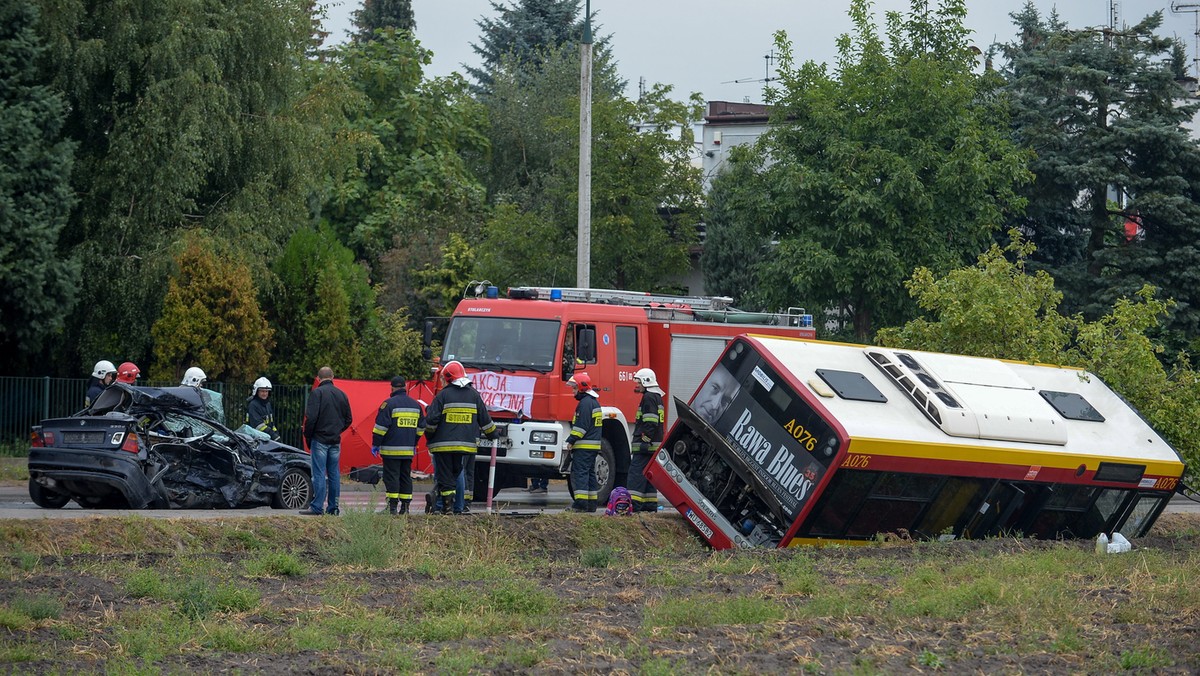 LATCHORZEWO WYPADEK BMW AUTOBUS ZDERZENIE OFIARY (miejsce wypadku)