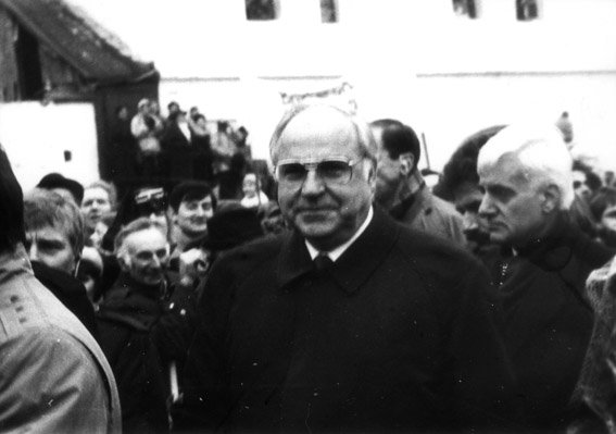 Helmut Kohl w Krzyżowej, 1989 rok / fot. CC-BY-SA 2.0, Artur Klose