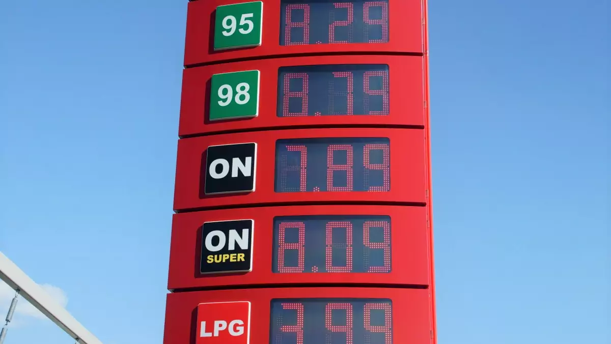 Historycznie wysokie ceny paliw (3.06.2022), cena Pb95 przekroczyła 8 zł/l. To nam na razie na pewno nie grozi