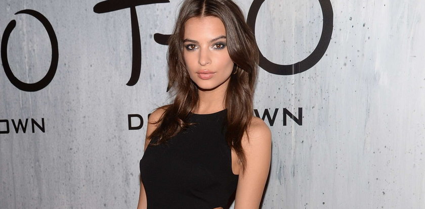 Emily Ratajkowski w czerni na salonach