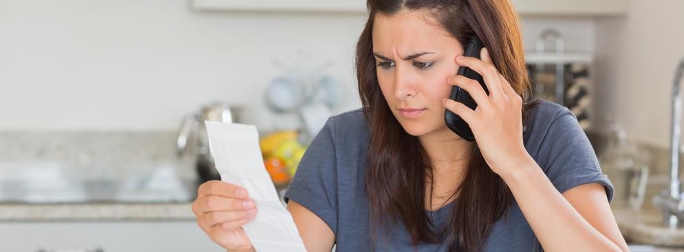 3. Wada istotna - główny przedmiot sporów związanych z prawami konsumentów. Kupujący ma prawo odstąpienia od umowy w związku z wadą istotną produktu. Jeśli jednak sprzedawca będzie upierał się, że wada taką nie jest, pozostaje nam walka w sądzie.