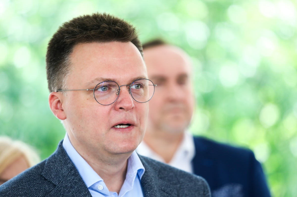 Hołownia złożył życzenia polskim żołnierzom. "Zawsze bezpiecznych powrotów do domu"