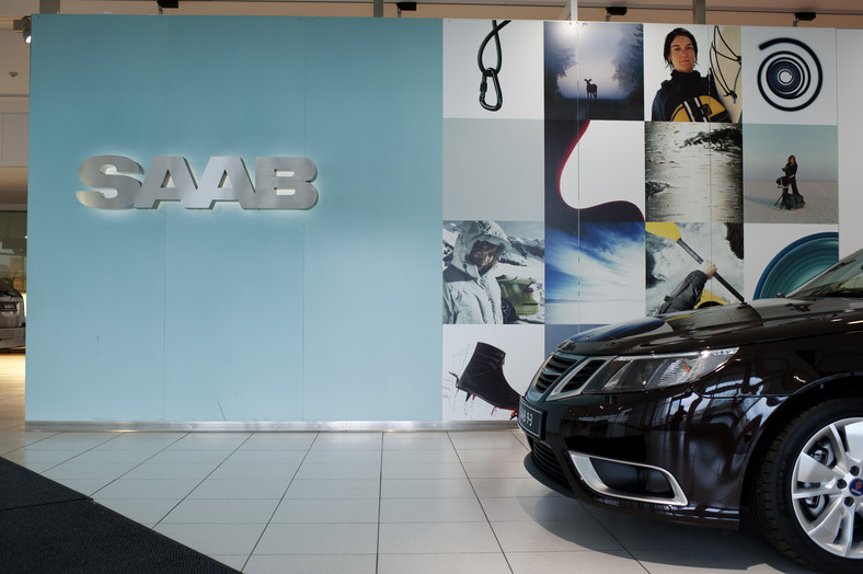 Saab 9-3 w salonie koncernu Saab Automobile w Trollhaettan w Szwecji (1) fot: Erik Abel/Bloomberg