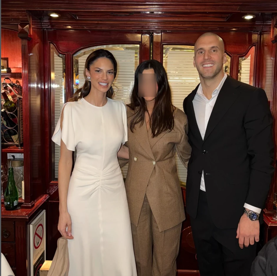 Danijela se udala u haljini Viktorije Bekam