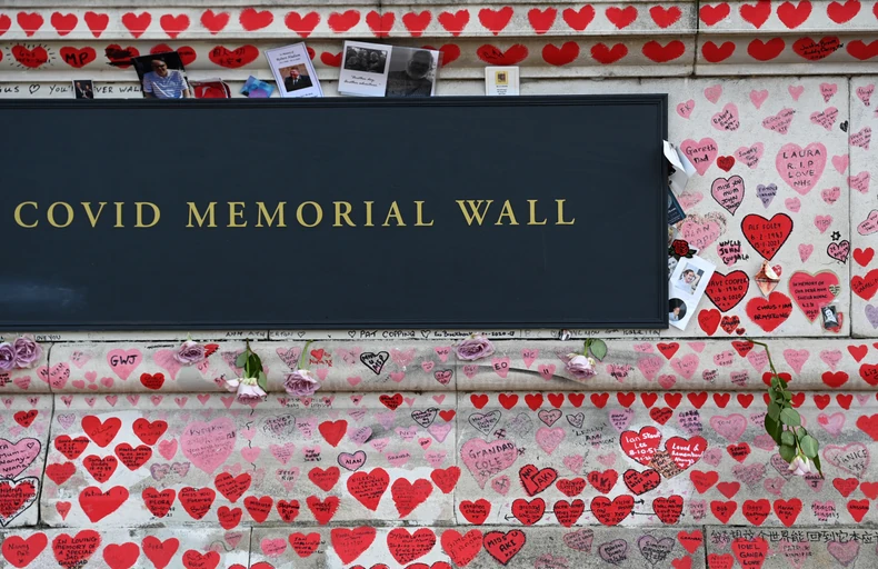 Memorijal za žrtve kovida u Londonu