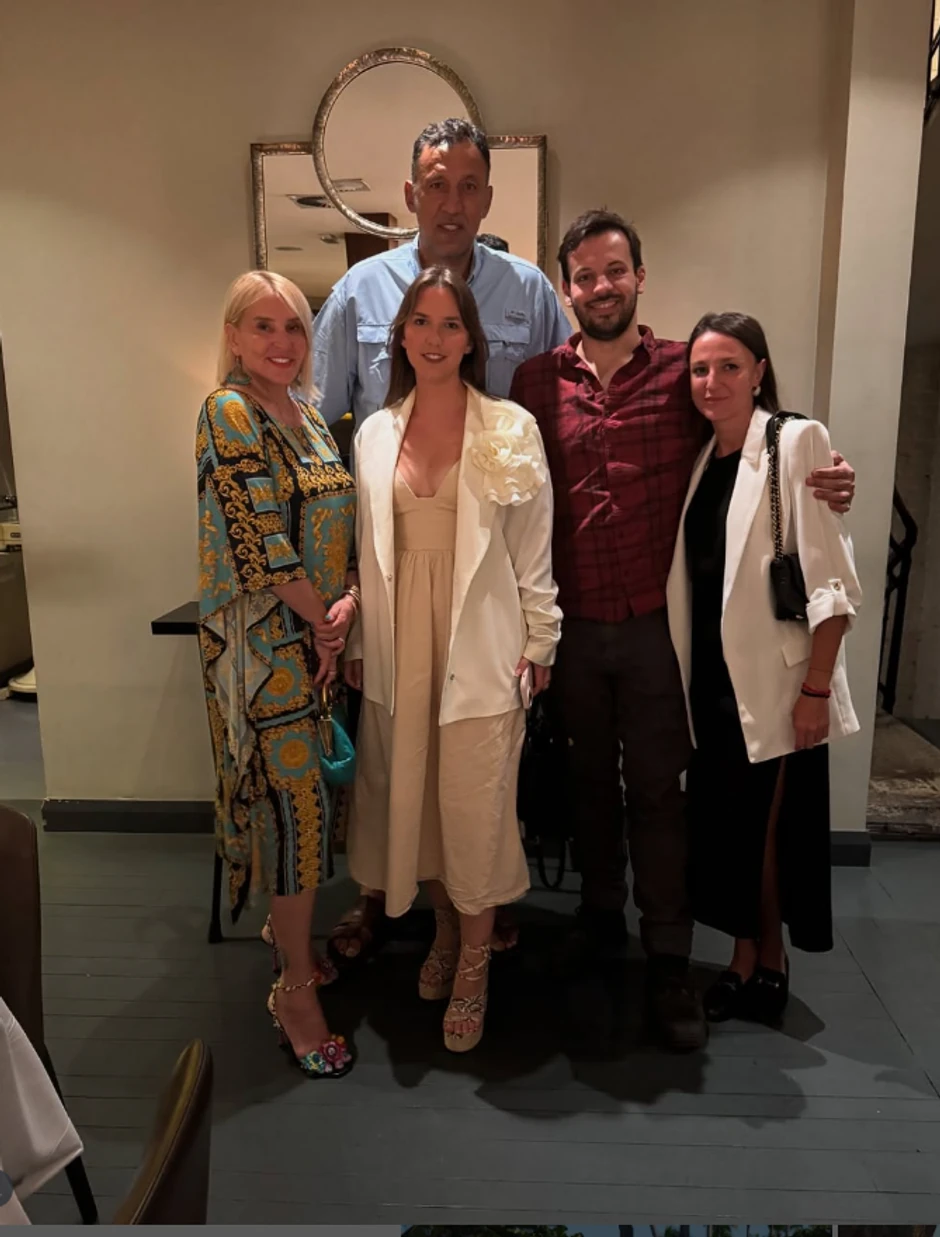 Vlade Divac sa porodicom