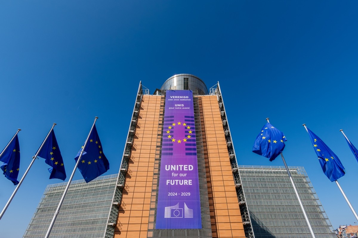 Komisja Europejska pójdzie na rękę Polsce? Chodzi o przepisy regulujące AI