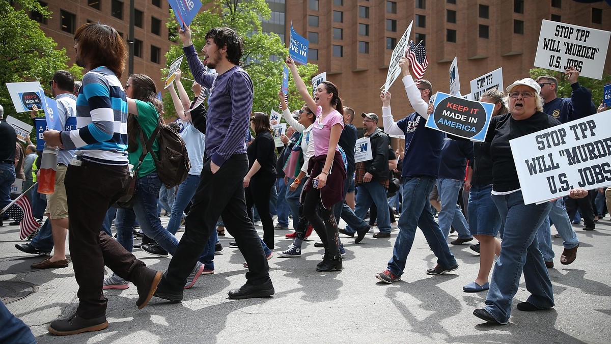 Union Rally To Keep Carrier Jobs In Indiana At Statehouse