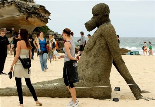 AUSTRALIA - SCULPTURE - SEA