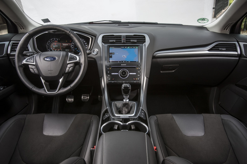 Ford Mondeo 2015