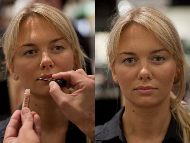 Latem zdecydowanie lepiej niż pomadka sprawdzi się błyszczyk. Daje on  bardziej naturalny efekt.