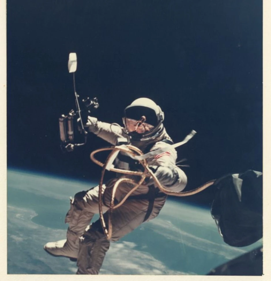 Džejms Mekdivit, prvi Amerikanac koji je "hodao" u svemiru, 3. jun 1965.