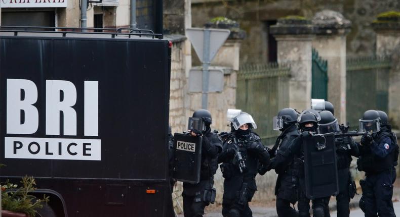 French police demonstrate for greater support, resources