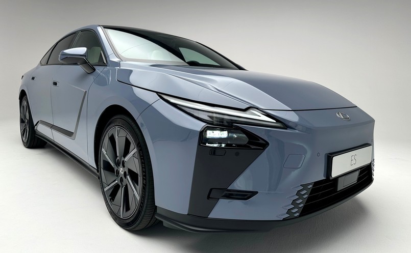 Nowy Lexus ES
