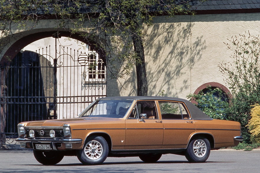 Opel Diplomat B (1969-1977) to jeden z siedmiu sedanów oferowanych równocześnie przez tę firmę w latach 1970-1977 i ostatni na razie luksusowy Opel.