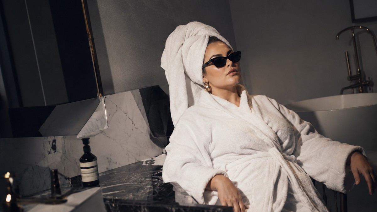 Dermatolozi upozoravaju: Ovo žene stalno rade posle tuširanja, a uništava kožu