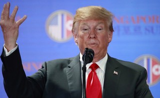 Trump: Świat uczynił krok wstecz przed potencjalną katastrofą