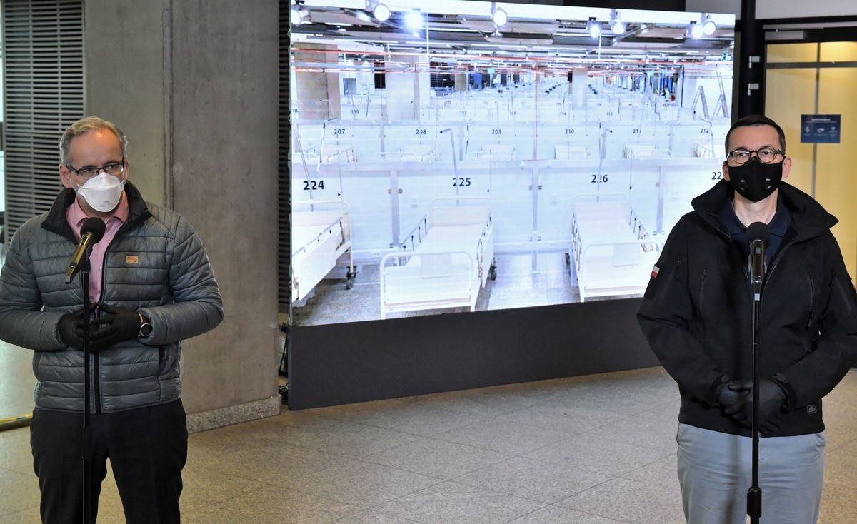 Mateusz Morawiecki, Adam Niedzielski