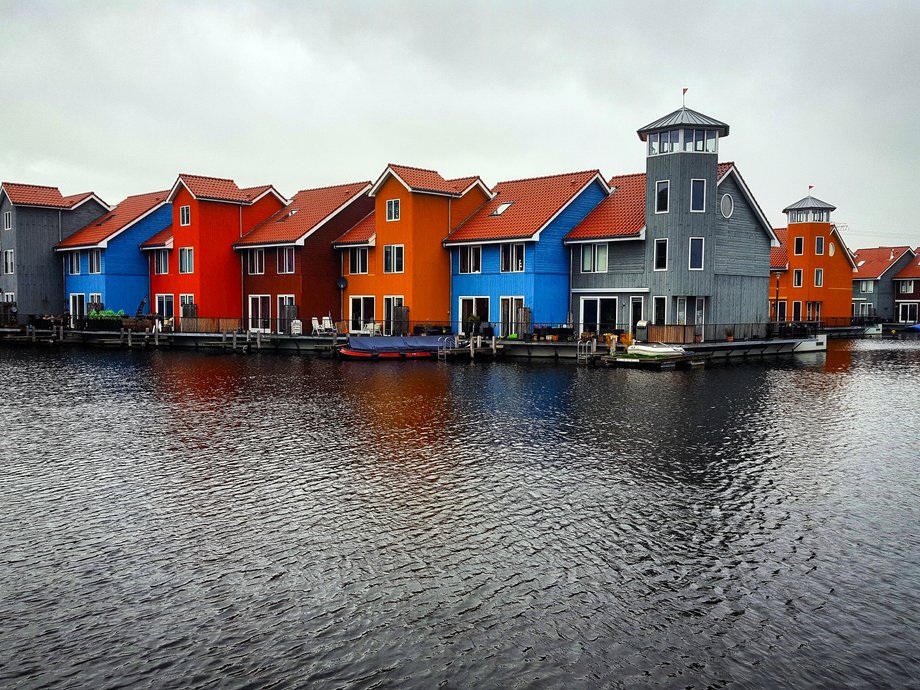 Groningen – 200-tysięczne miasto w północnej Holandii. Jego mieszkańcy należą do najbardziej zadowolonych w Europie. 