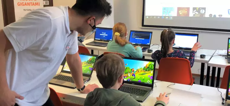 Aż 10 tys. "młodziaków" wzięło udział w akcji "Koduj z Gigantami". Programowali m.in. w Minecrafcie