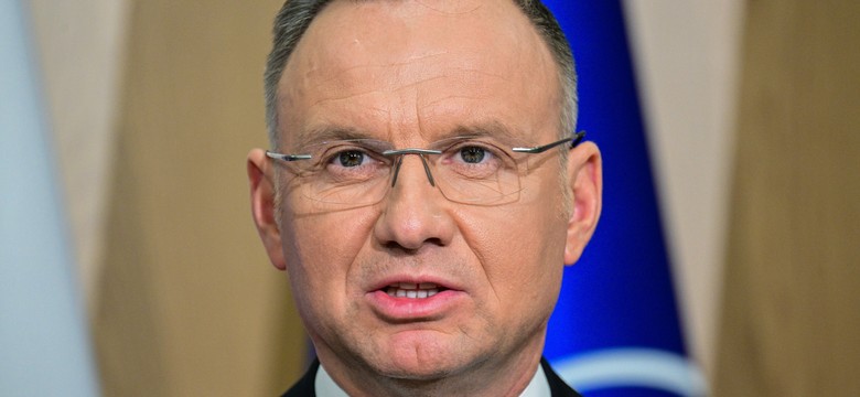 Andrzej Duda robi zakupy w supermarkecie. Nagranie jest hitem sieci [WIDEO]