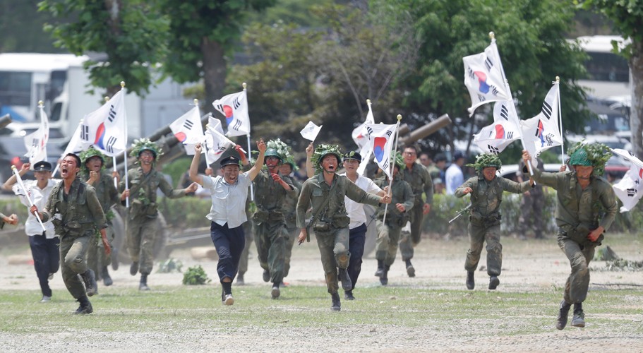 Koreańska wojna 1950-1953. Inscenizacja bitwy pod Chuncheon