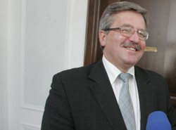 Komorowski kpi z "niedyspozycji" Gosiewskiego
