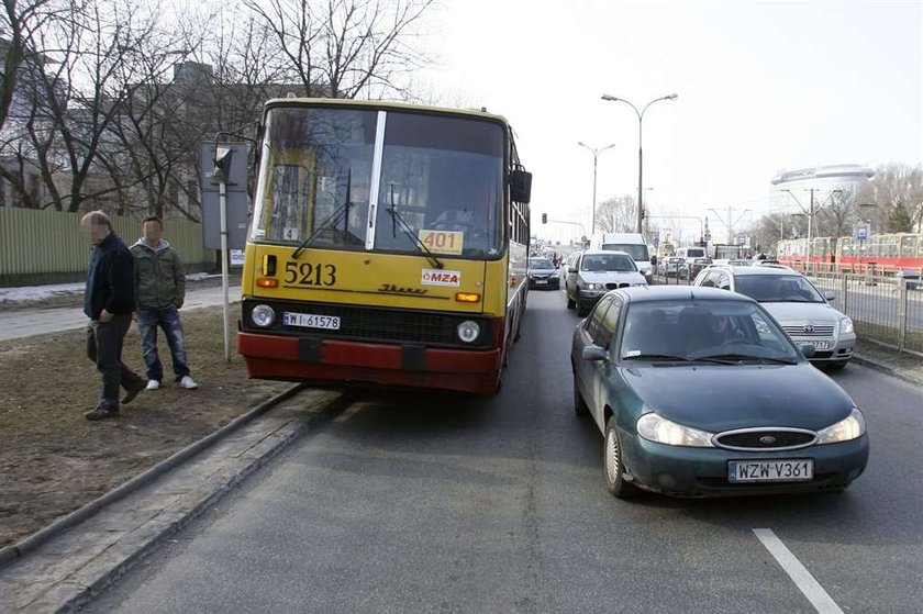 Kupuje meble zamiast autobusów