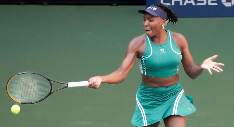 Venus Williams victorious in first singles match since 2021