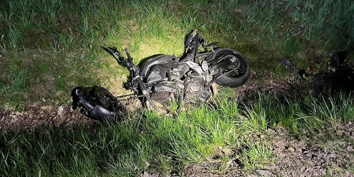 20-latek jechał tym motocyklem. Kilka godzin przed tragedią zatrzymali go policjanci...
