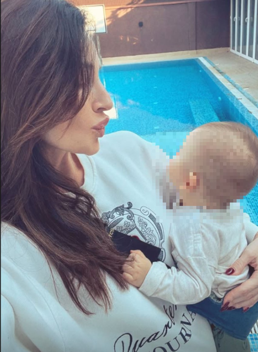 Kaća Živković sa sinom