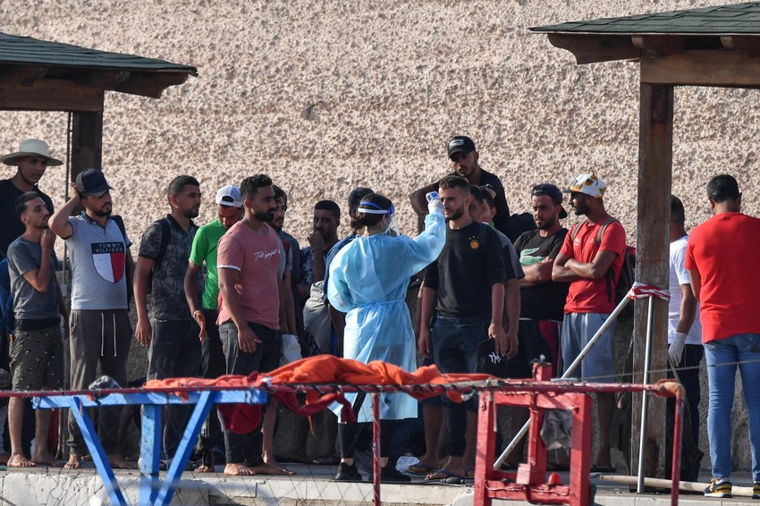 Migranti stižu na Lampeduzu