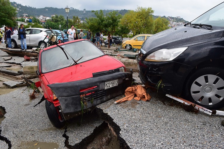 Zniszczenia na greckiej wyspie Skopelos