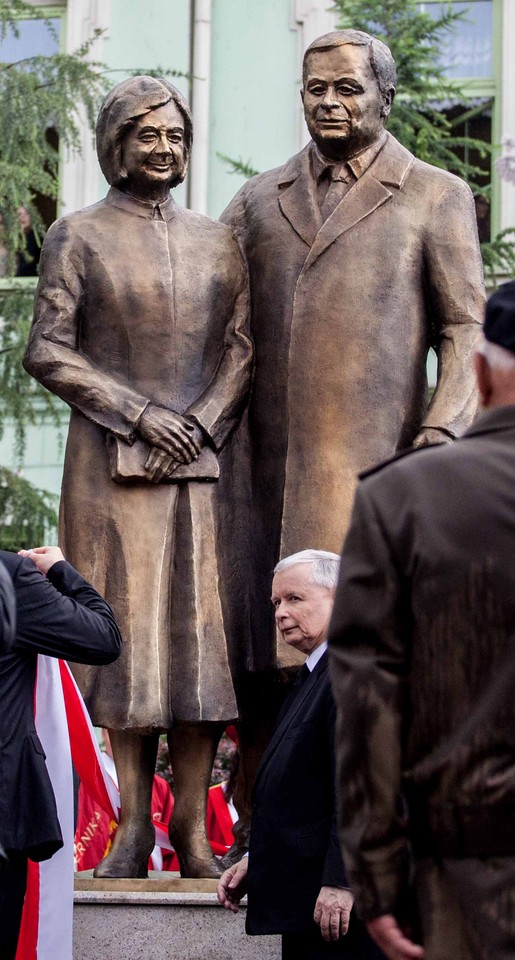 RADOM POMNIK KACZYŃSKICH ODSŁONIĘCIE UROCZYSTOŚCI