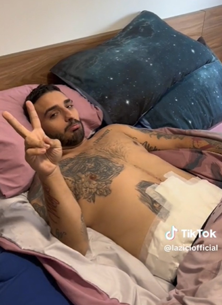 Darko Lazić pokazao ranu na stomaku