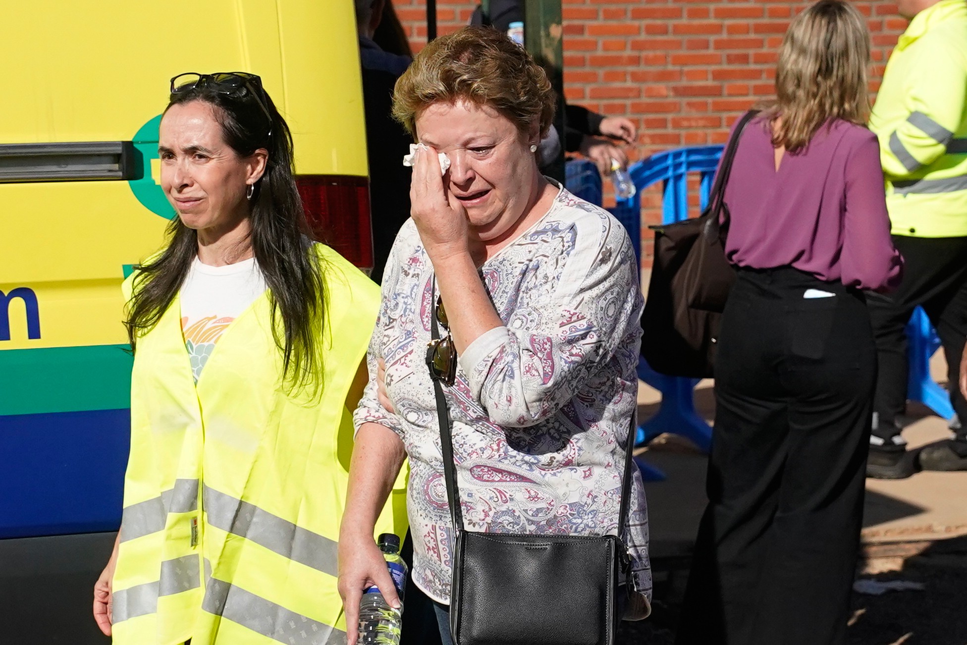 Po zrážke vlakov v Španielsku zahynulo najmenej 68 ľudí.