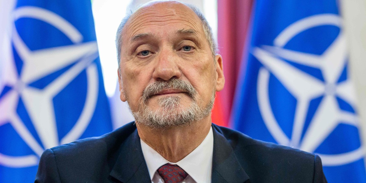 Macierewicz jest jak... Tusk!