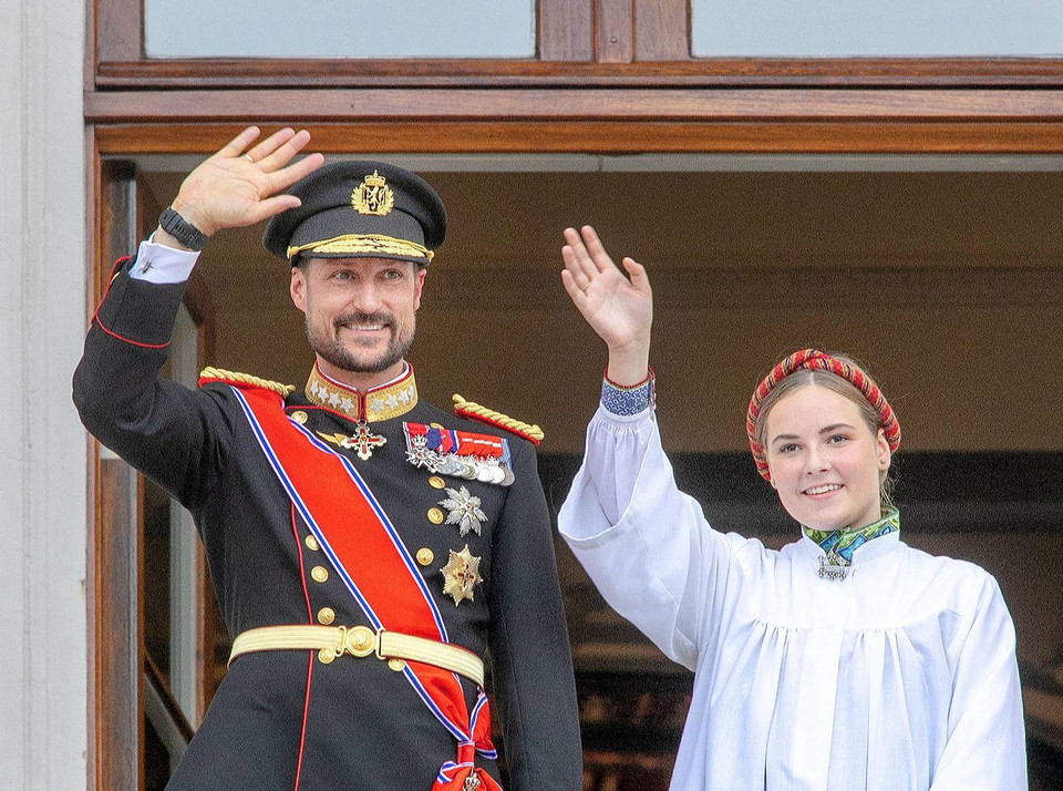 Przyszłość monarchii należy do kobiet: księżniczka Ingrid Alexandra (na zdjęciu z ojcem, księciem Haakonem)