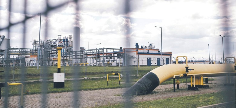 Prysznice w wyznaczonych godzinach, przyciemnione latarnie... Tak Niemcy oszczędzają energię