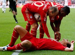 Bayern gromi. Remis Borussii Dortmund. Zobacz wideo