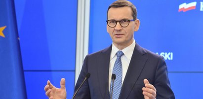 Premier Morawiecki krytykuje własny program! Zdradza też, jak zamierza się zabezpieczyć przed kolejną falą epidemii