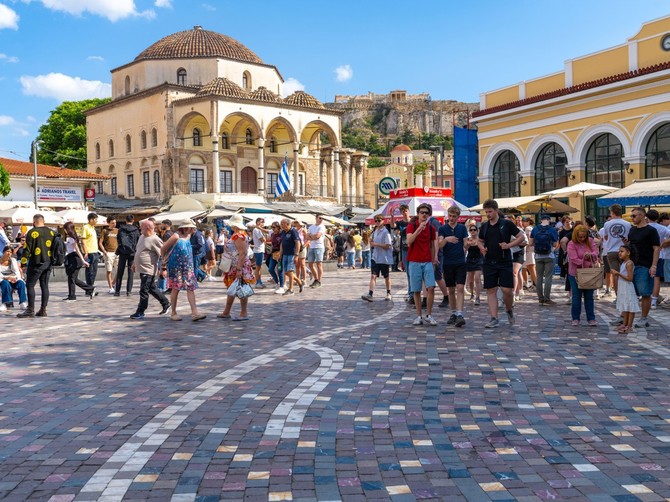 Kada su dva sveštenika ovo uradila na vašaru u Grčkoj, sve prisutne su razgalili (ilustracija)