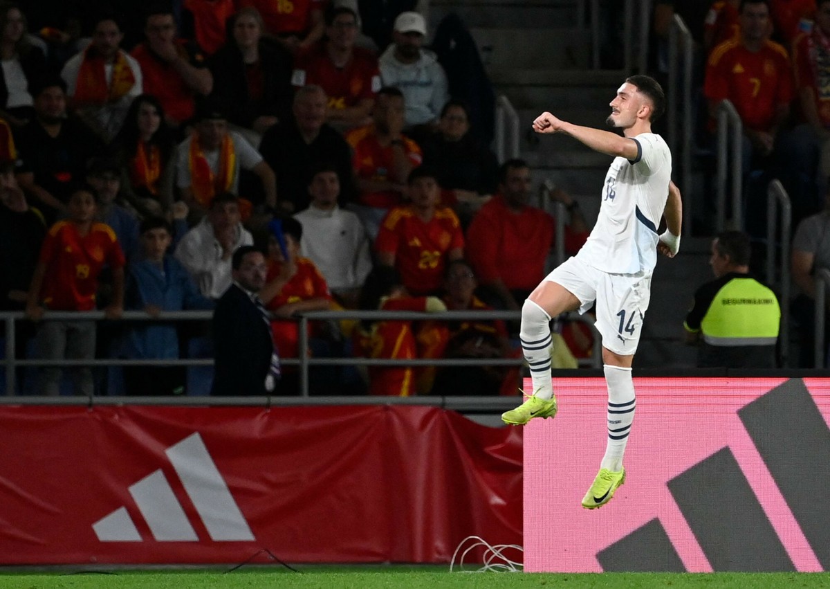 Jeden z najbogatszych Polaków domyka gigantyczny transfer. Widzew Łódź ustanawia rekord